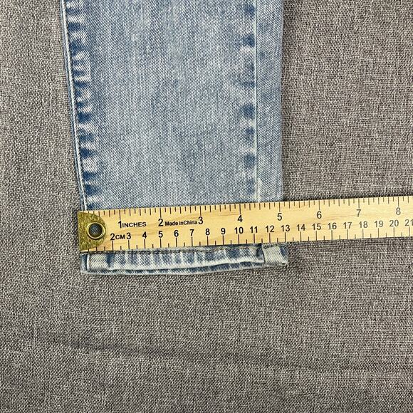 Arizona Jeans Womens 11 Light Wash Blue Distressed Thrashed Holes - Picture 12 of 12